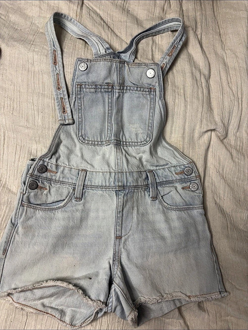 Old Navy Denim Shortalls in Blue Size Medium